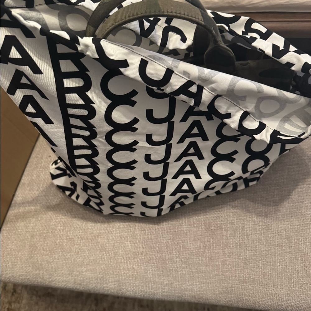 Marc Jacobs Camouflage Tote Bag - Picture 4 of 5